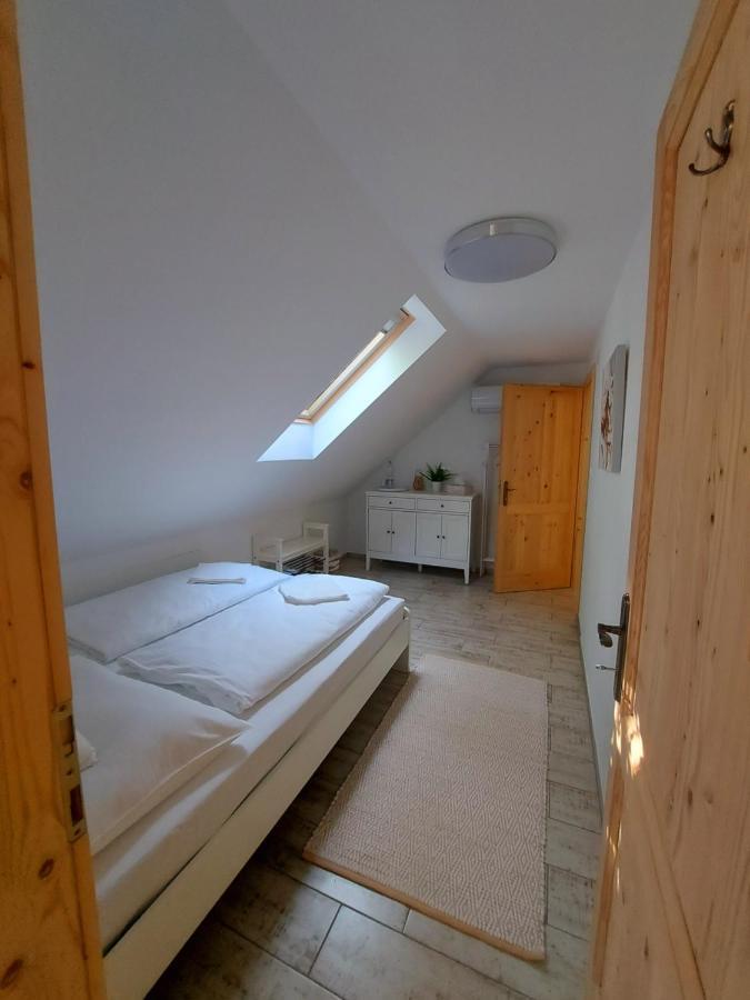 Akácos Tanya és Vendégház Marok Extérieur photo